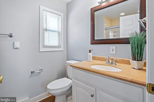 621 Hollywood Ave, Silver Spring MD 20904-3036 exterior