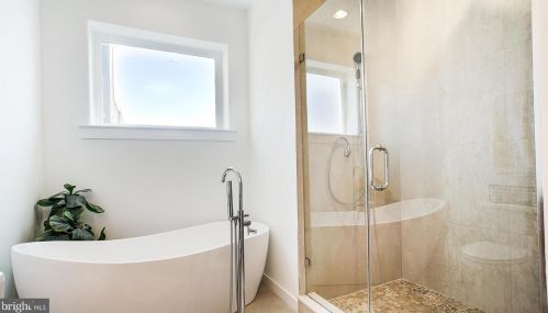 1423 Bouvier St, Philadelphia PA 19132-3815 exterior