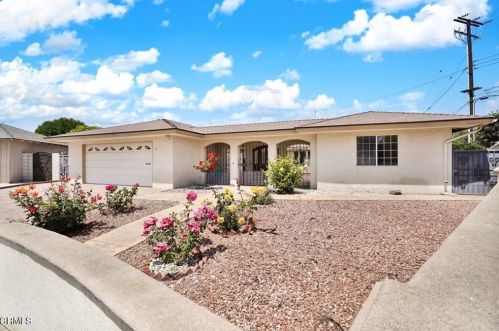 751 Lawnwood Way, Oxnard, CA 93030-3404