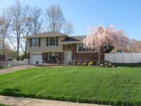 9 Wayne Pl, Commack NY  exterior
