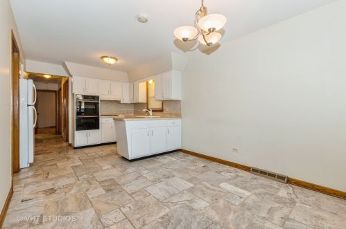 5411 Nottingham Ave, Chicago IL 60638-3109 exterior