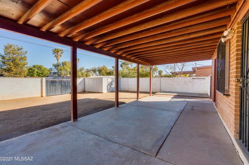 5209 25 St, Tucson AZ 85711-5912 exterior