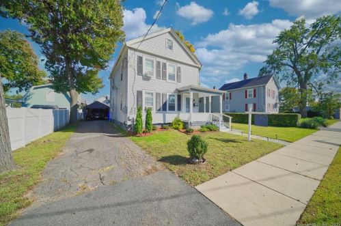 18 Russell St, Enfield, CT 06082-3317