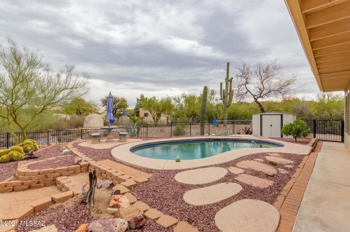 4578 Camino De Ln Codorniz, Tucson AZ 85745-9592 exterior