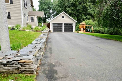 40 Auburn St, Concord, NH 03301-3011