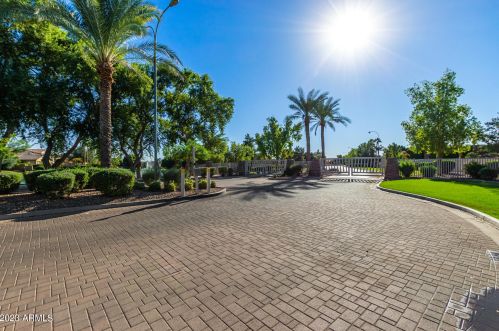 1623 Kaibab Dr, Chandler AZ 85249-3071 exterior