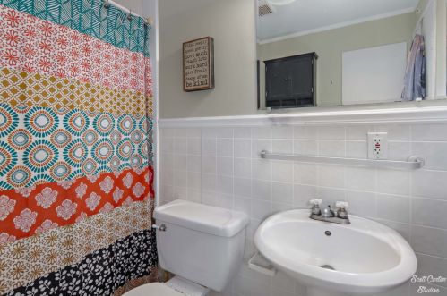 475 Golf Rd, Bull Valley IL 60014-7122 exterior