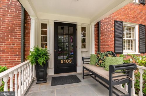 5103 Duvall Dr, Bethesda MD 20816-1871 exterior