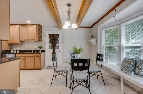 8717 Liberty Ln, Rockville MD 20854-3638 exterior