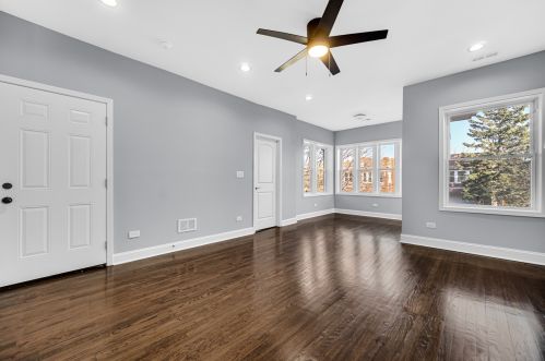 8154 Grn St, Chicago IL 60620-3146 exterior