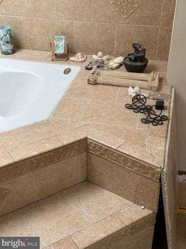 2160 Cumberland St, Philadelphia PA 19125-2245 exterior