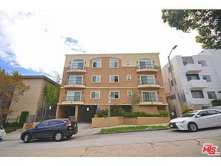 956 St Andrews Pl, Los Angeles CA  90038-3256 exterior