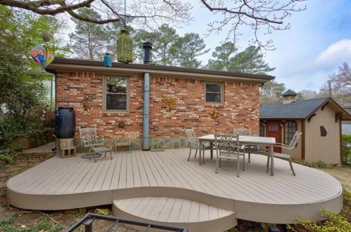 2476 Jefferson Ter, Atlanta GA  30344-2743 exterior