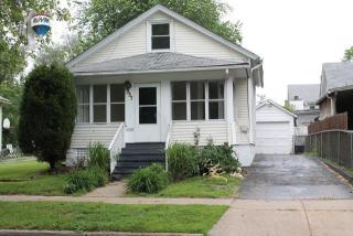 357 Beach St, Aurora, IL 60505-2867