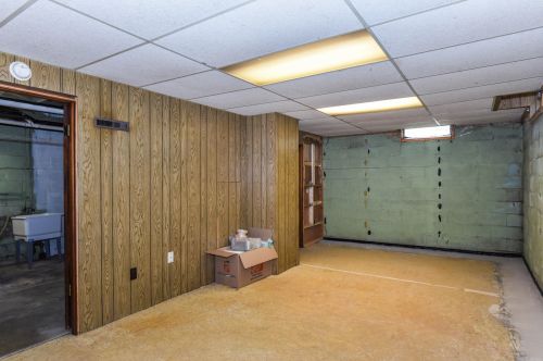 1901 Junction Ave, Kalamazoo MI  49048-1622 exterior