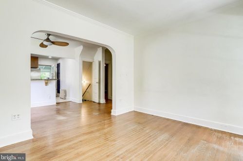 1801 Commonwealth Ave, Alexandria VA 22301-1403 exterior