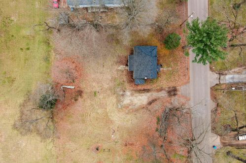 306 Sherman St, Allegan MI  49010-1066 exterior