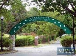 367 Sanford Ave, Newark NJ  07106-1149 exterior