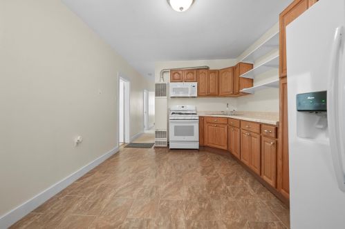 2943 Fairfield Ave, Chicago IL 60625-2719 exterior