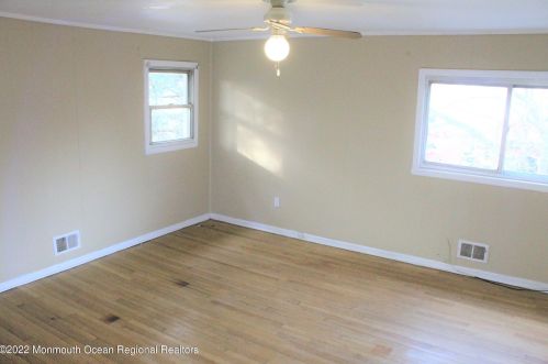 309 Hawthorne Ave, Point Pleasant Beach NJ 08742-2540 exterior