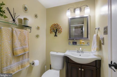 13713 Lockdale Rd, Silver Spring MD 20906-2117 exterior