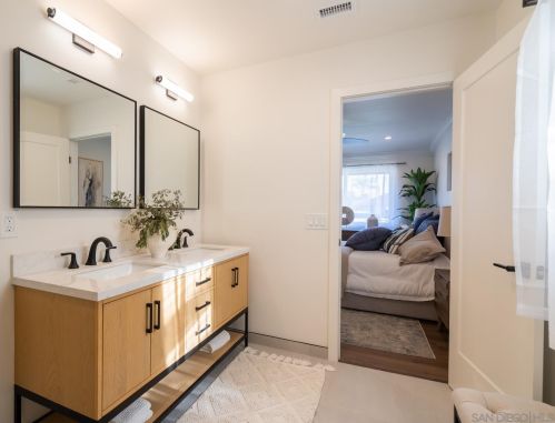 14291 Prospect Ave, Tustin CA  92780-2316 exterior