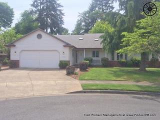 108 Redrock Way, Eugene OR  97404-3311 exterior