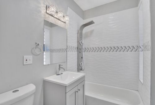 7112 Rhodes Ave, Chicago IL  60619-1114 exterior