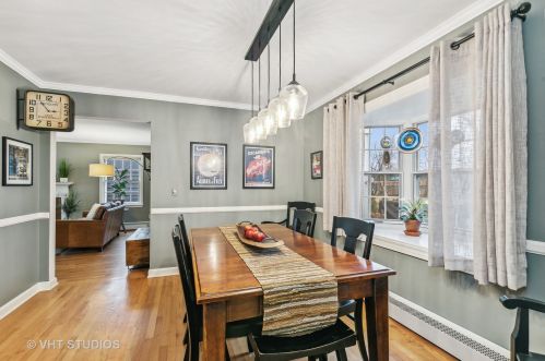 330 Hilkert Ct, Bull Valley IL 60014-5848 exterior