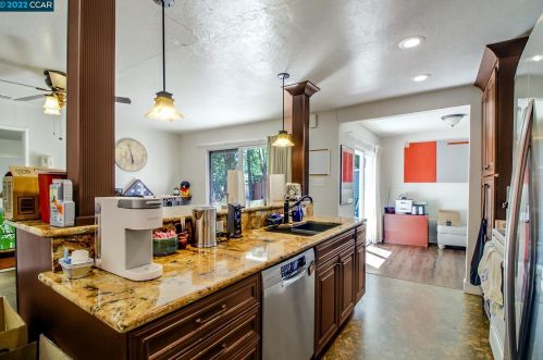 1961 Ardith Dr, Concord CA 94523-2826 exterior