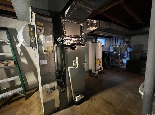 14 Arrowood Ln, Huntington Station NY 11747-1544 exterior