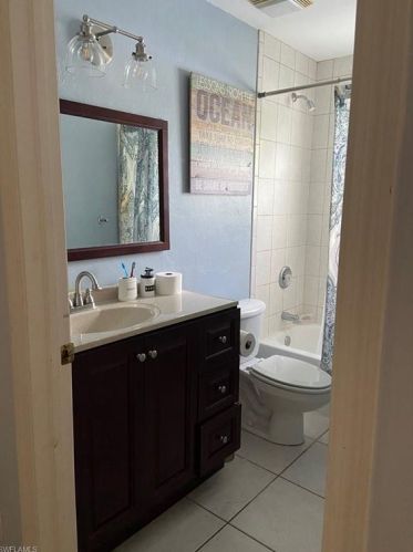 716 92 Ave, Naples FL 34108-2433 exterior