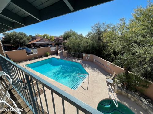 5373 Paseo De La Terraza, Tucson AZ 85750-6405 exterior