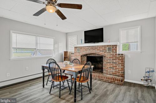 2195 Baltimore Pike, Hanover PA  17331-9610 exterior