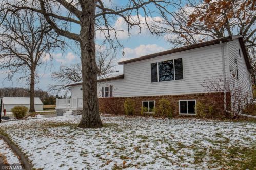 622 8th St, Fosston, MN 56542-1116