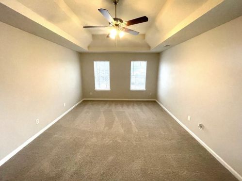 1623 Rogers Crossing Dr, Lithonia GA  30058-7011 exterior