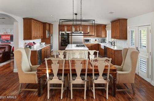 4507 Cheery Lynn Rd, Phoenix AZ 85018-6448 exterior