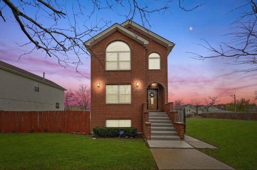 1538 Tripp Ave, Chicago IL 60652-2948 exterior