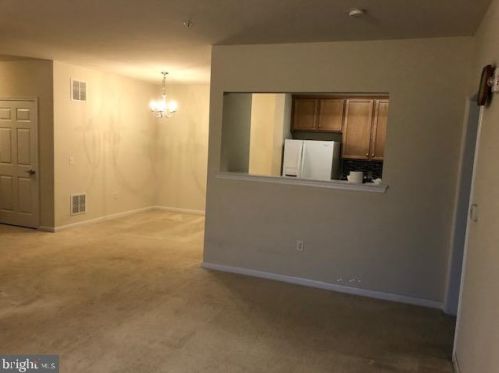 1418 Sierra Dr, Trenton NJ  08619-2071 exterior