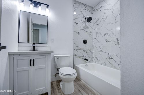 8224 25th St, Phoenix AZ  85042-7020 exterior