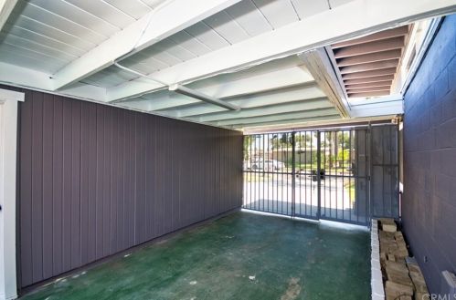 511 Rosslynn Ave, Fullerton CA  92832-2725 exterior