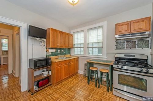 5 Wilfred St, Montclair NJ 07042-1644 exterior