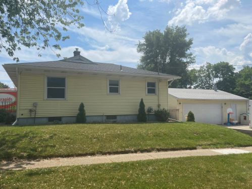 3401 Raven Ave, Wyoming, MI