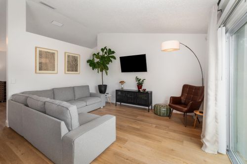 813 Cloyd Dairy Loop, Orlando FL  32825-7302 exterior