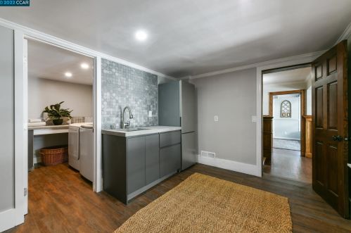 31 Ridge Park Ln, Concord CA 94518-1451 exterior