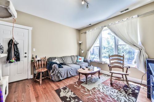 3604 George St, Chicago, IL 60618-7350