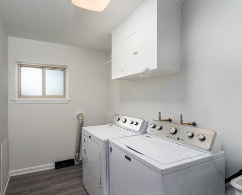 229 Bergen Dr, Milwaukee WI  53217-2308 exterior