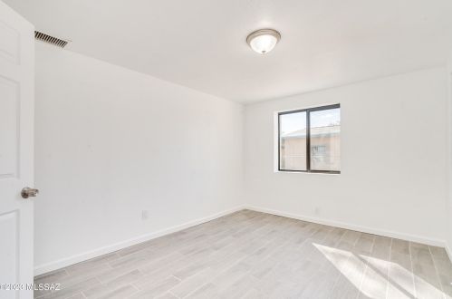 227 24 St, Tucson AZ 85713-1645 exterior