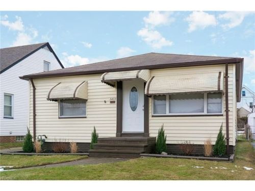 3433 Maplecrest Ave, Cleveland OH  44134-3514 exterior