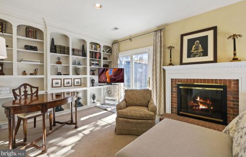 3644 Winfield Ln, Washington DC 20007-2370 exterior